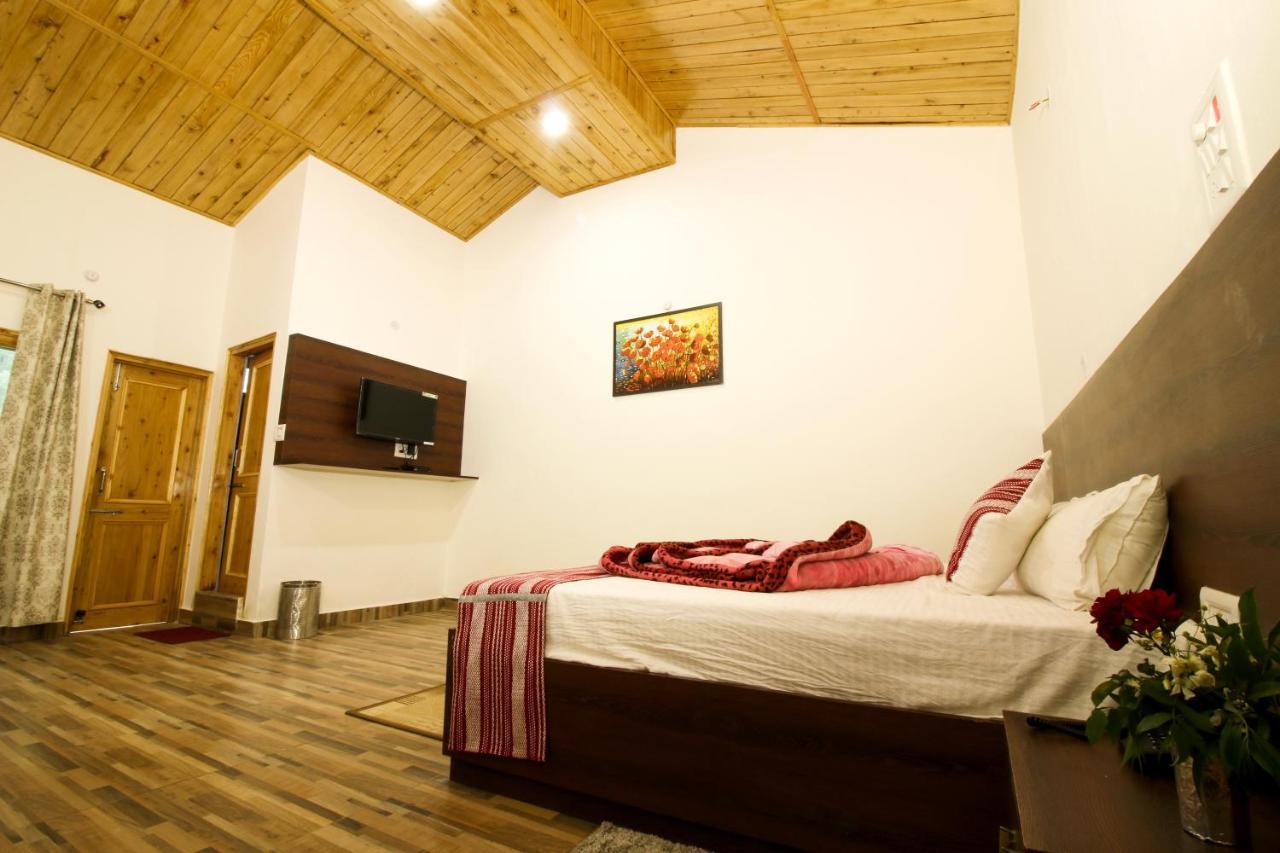 Chaman Vatika Hotel Kulu Buitenkant foto