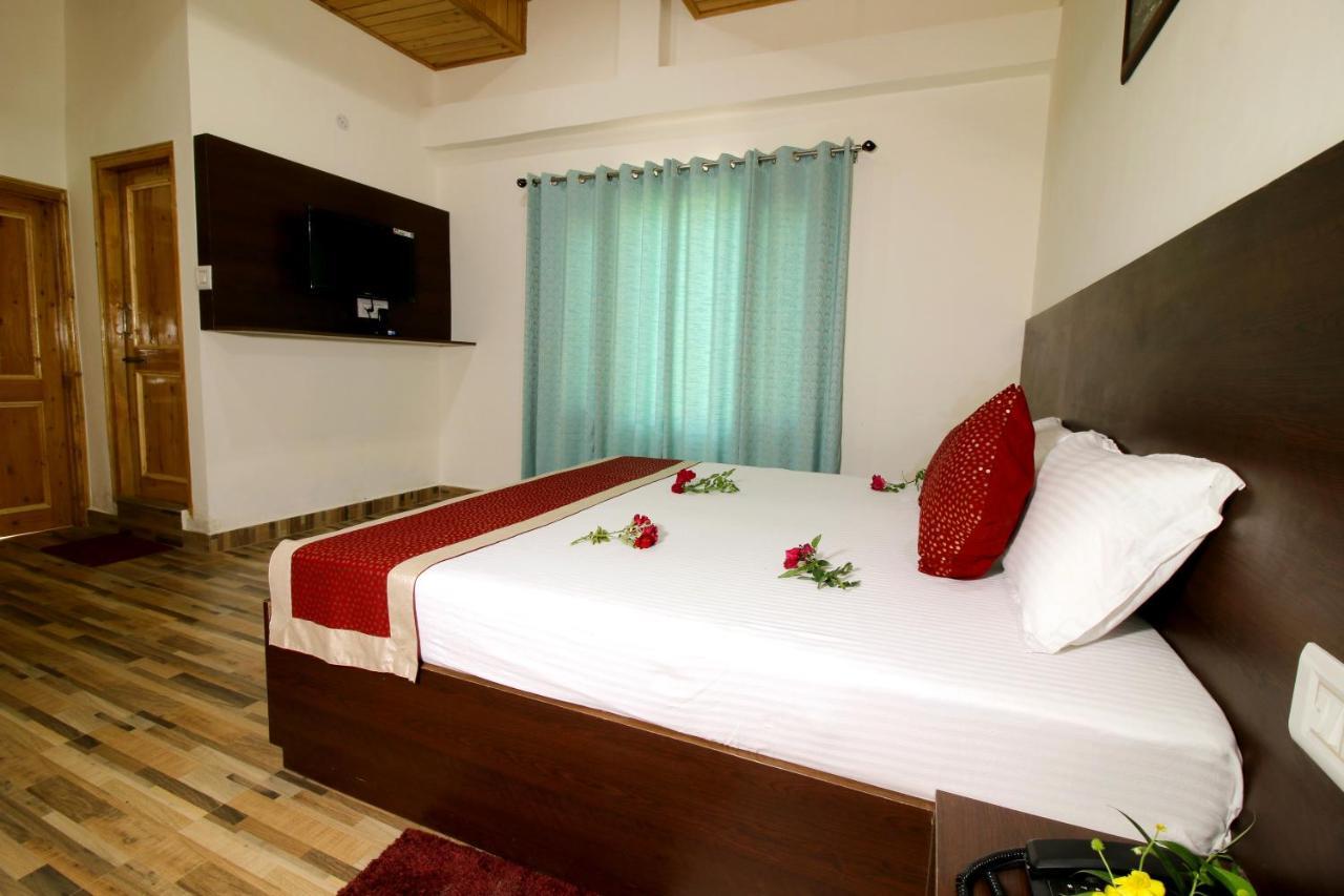 Chaman Vatika Hotel Kulu Buitenkant foto