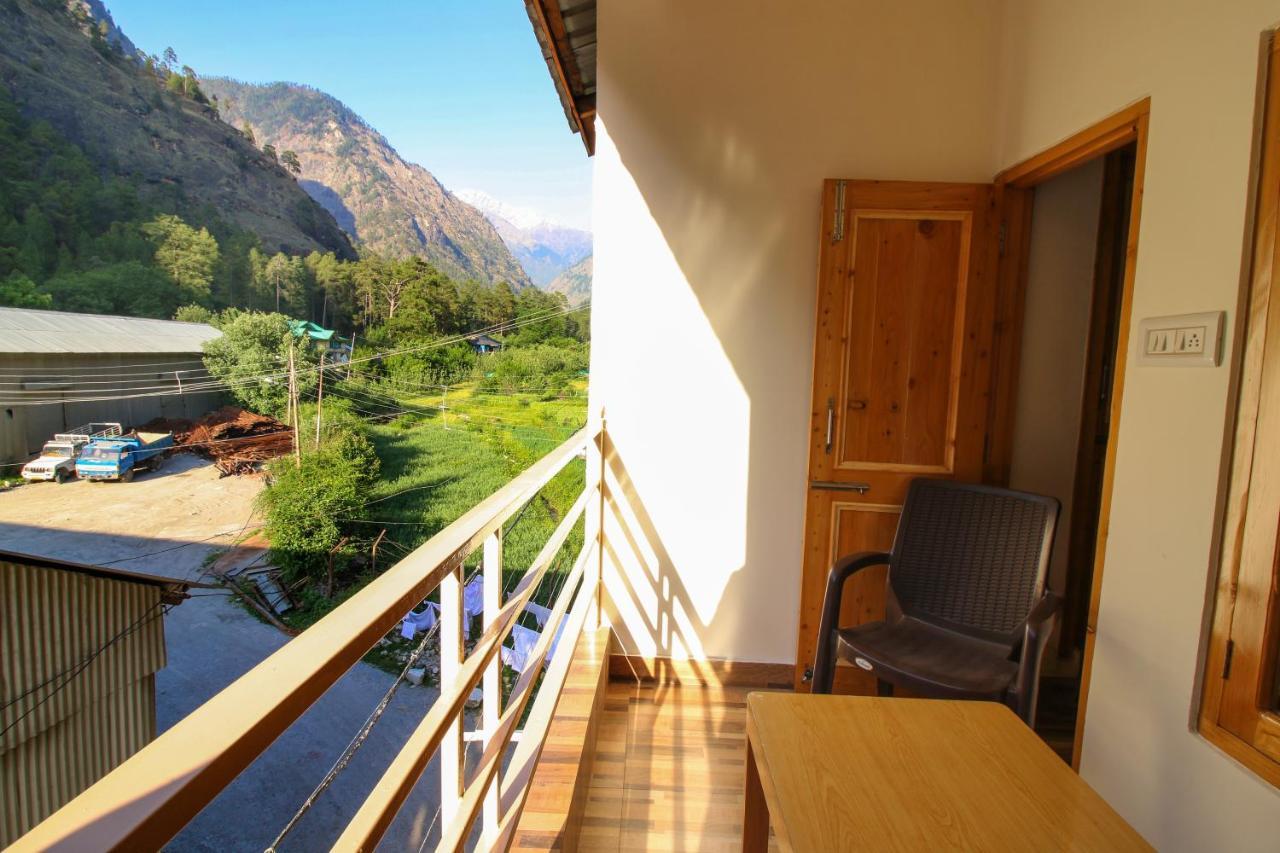 Chaman Vatika Hotel Kulu Buitenkant foto